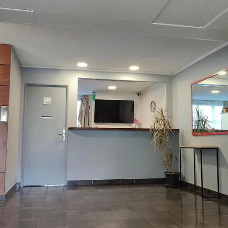 City Residence Nancy Apartmanhotel 3*