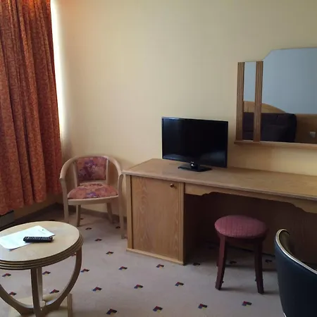 City Residence Nancy Apartmanhotel 3*