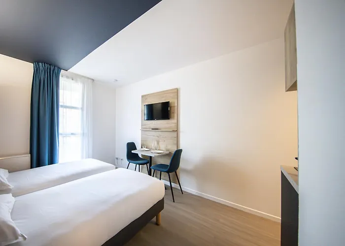 City Residence Nancy מלון דירות 3*