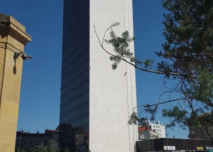 アパートシティ ナンシー