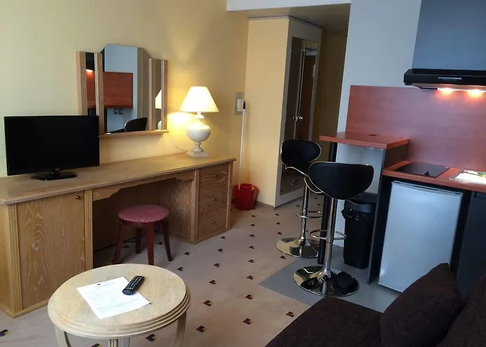 アパートホテル アパートシティ ナンシー ナンシー