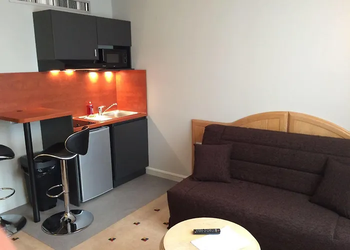 アパートホテル アパートシティ ナンシー